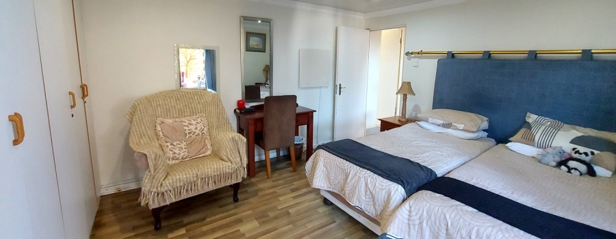 7 Bedroom Property for Sale in Gonubie Eastern Cape